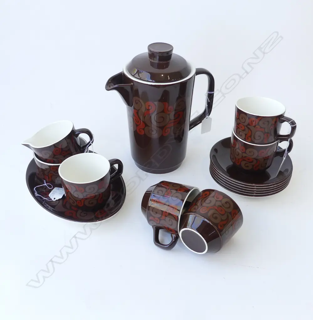 CROWN LYNN PART COFFEE SET (5) ,'TIME OUT' PATTERN AS DESIGNED BY PETER GIBBS IN 1968 Image 1++