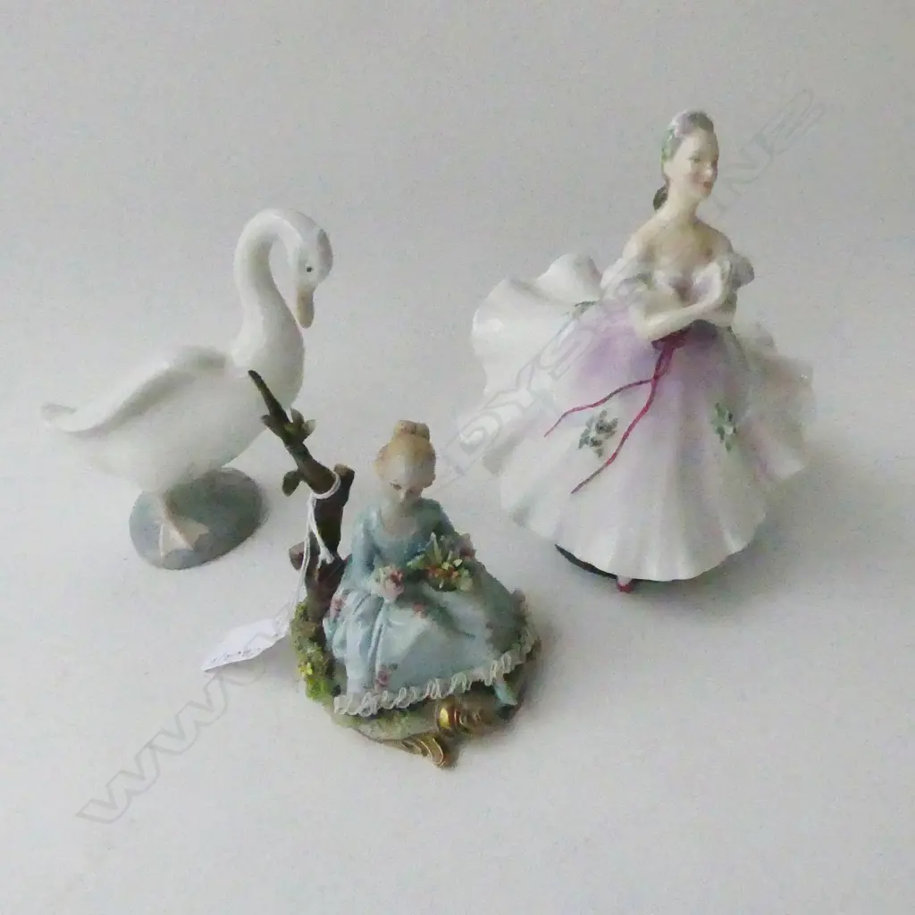 3 PCES; R. DOULTON 'THE BALLERINA' H.185mm, NAO WHITE DUCK, GIRL w. FLOWERS Image 1++