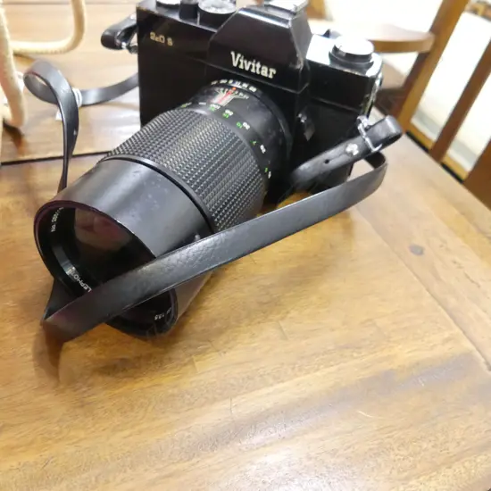 VIVITAL CAMERA WITH LENS ETC
