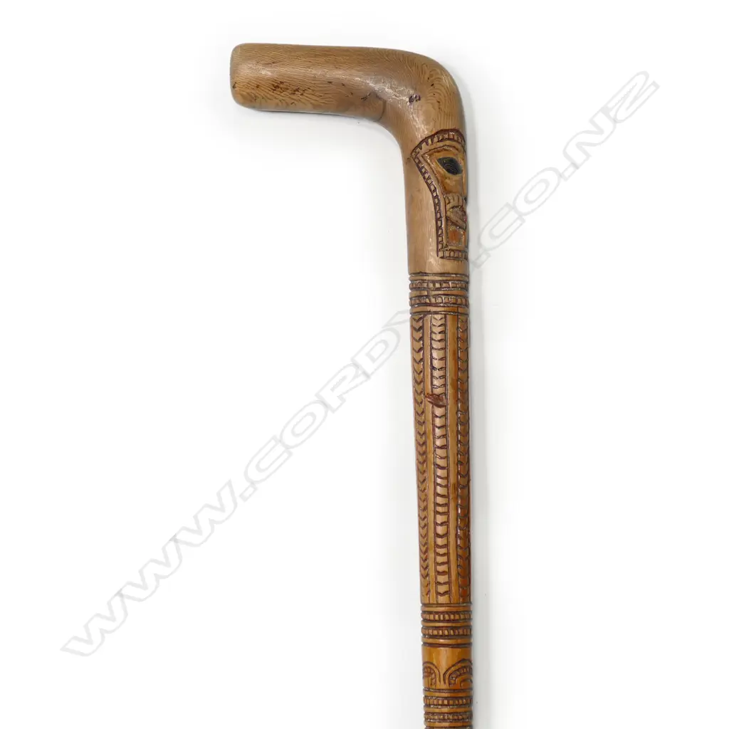 Vintage Māori folk art carved walking stick, Image 1++