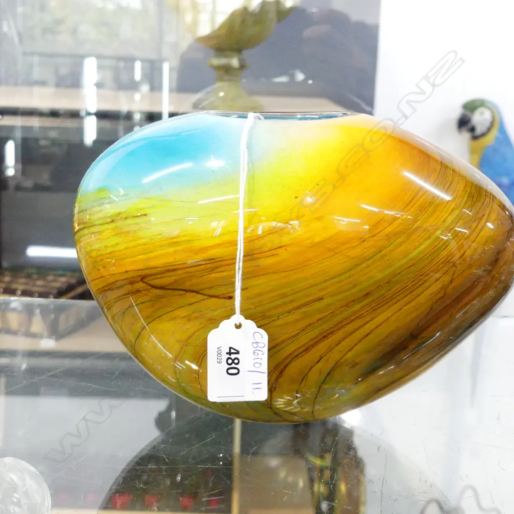 MANDY ANGUS ART GLASS VASE H.140mm Image 1++