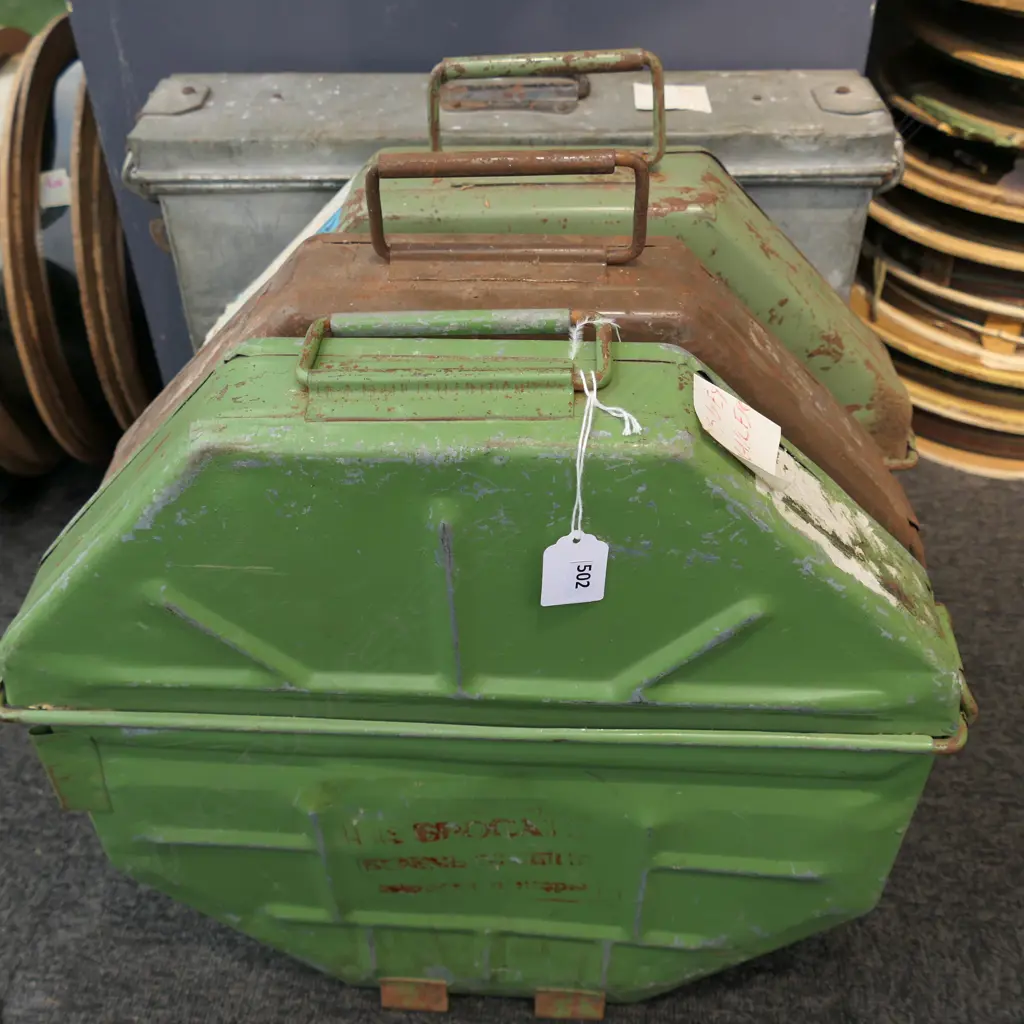 4 VINTAGE FILM REELS, IN METAL CASES Image 1++