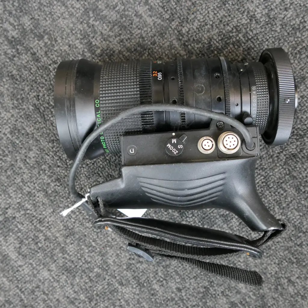 FUJINON EAGLE HAND HELD LENS L.165mm Image 1++