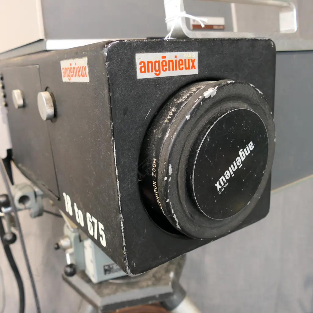 VINTAGE MARCONI TV / FILM CAMERA ON VINTEN TRIPOD H.1560mm EX TVNZ Image 1++