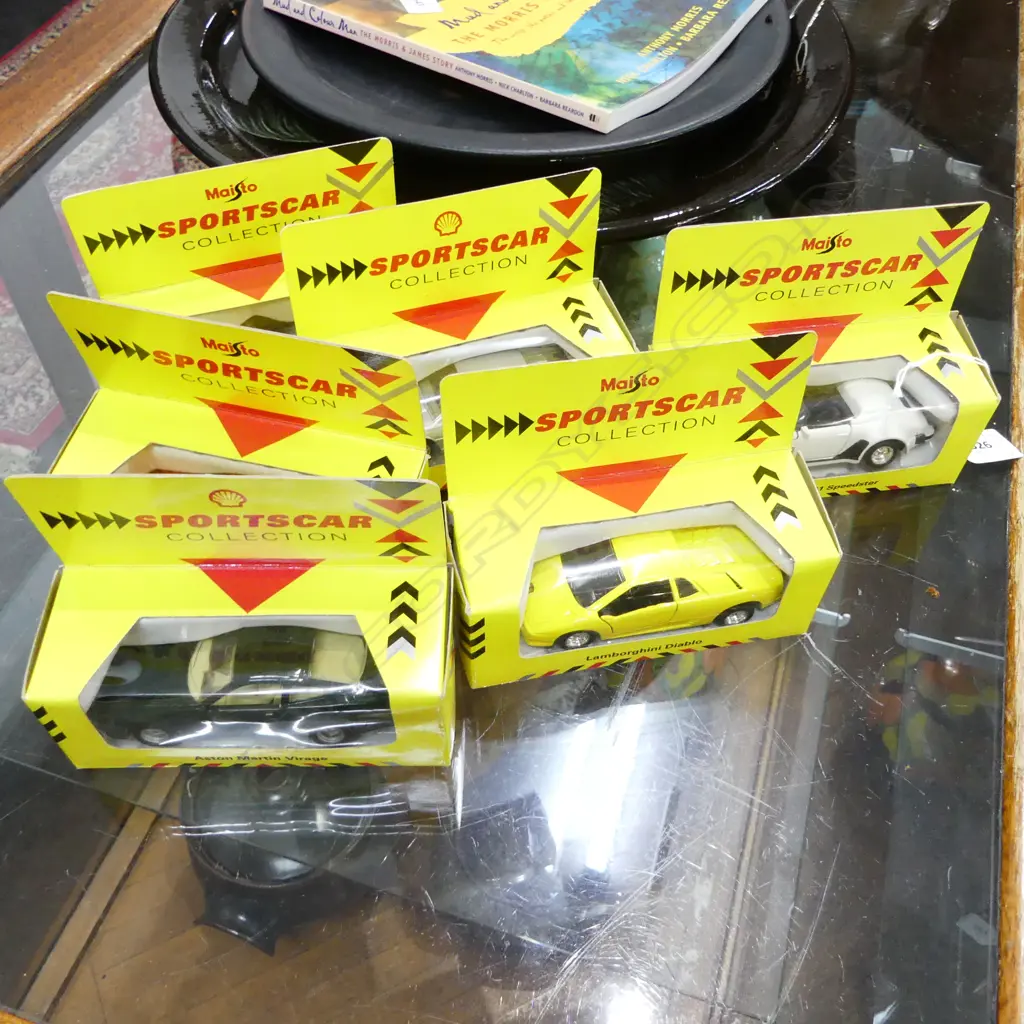 6 MINT & BOXED SHELL SPORTS CAR COLLECTION CARS L140MM Image 1++