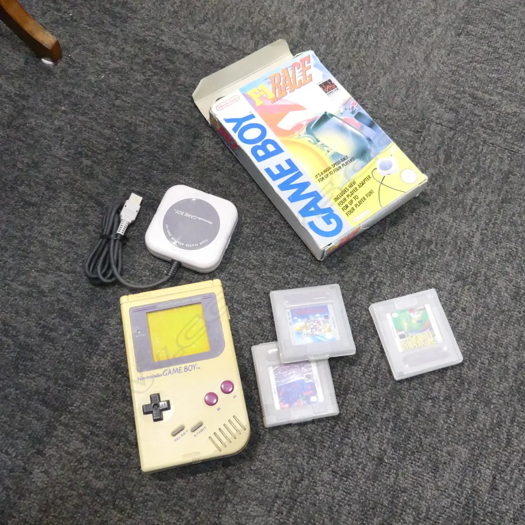 NINTENDO GAMEBOY & GAMES Image 1++
