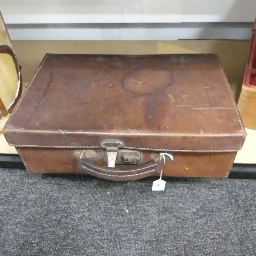 VINTAGE LEATHER SUITCASE W.410mm Image 1++