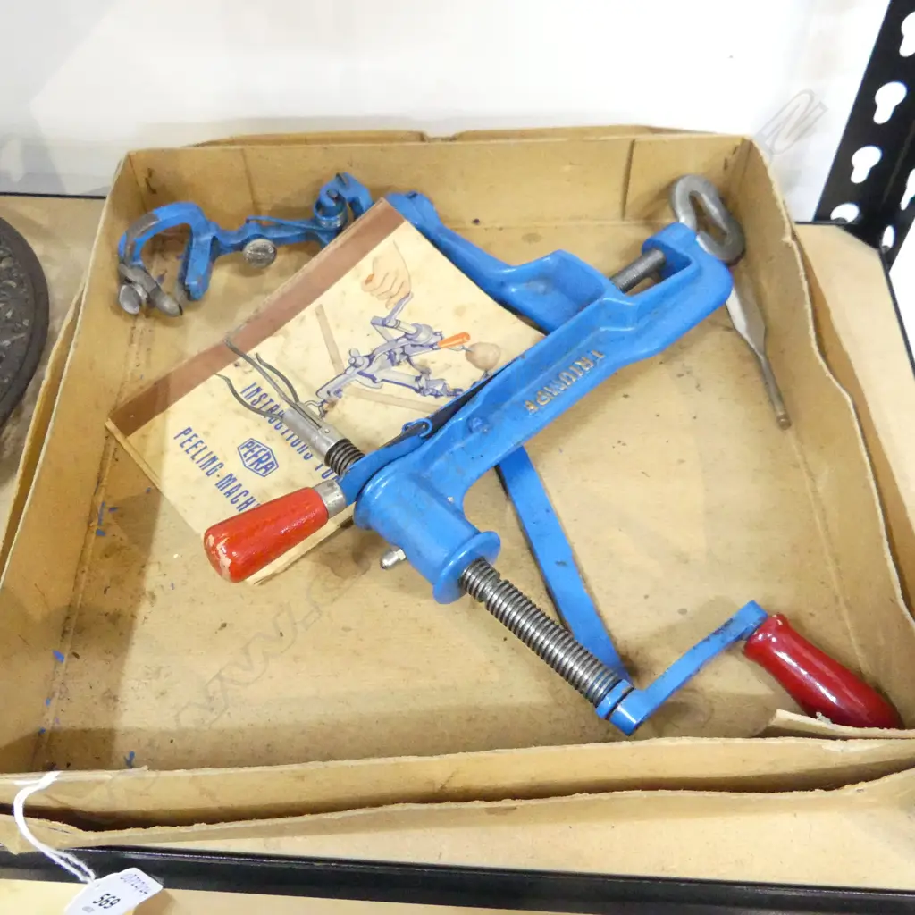 VINTAGE TRIUMPH PEELING HAND OPERATED DEVICE ORIGINAL BOX Image 1++