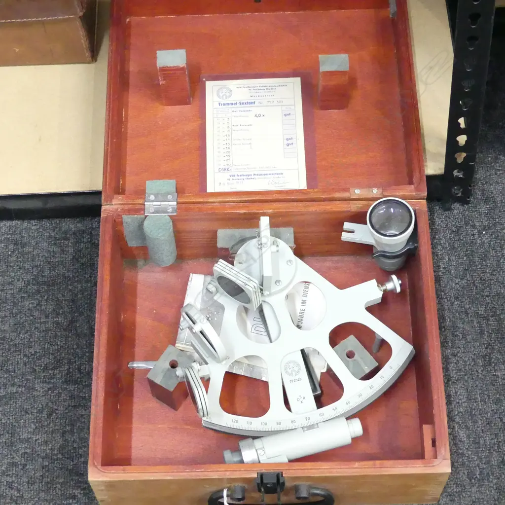 CASED SEXTANT BYFREIBERGER PRAZISIONS MECHANIK GERMANY Image 1++