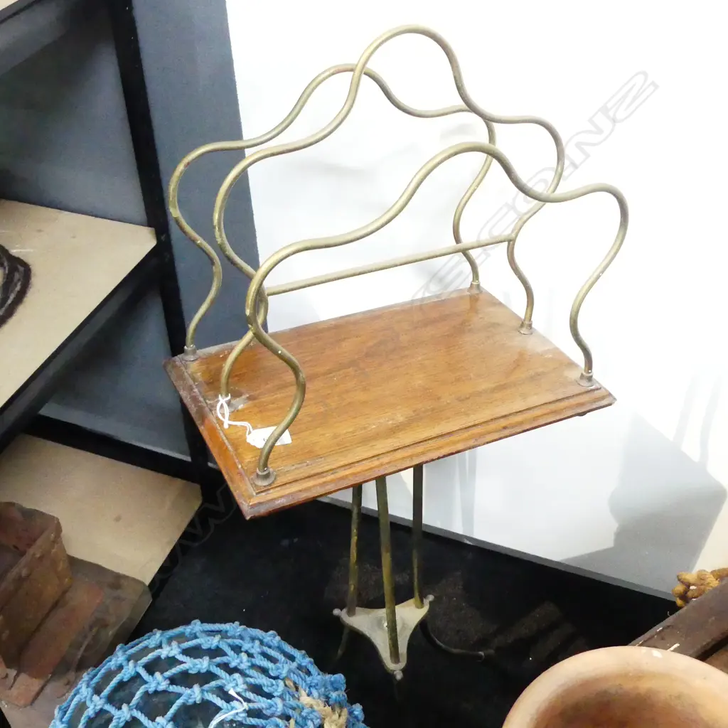 VINTAGE MAGAZINE RACK H.950mm Image 1++