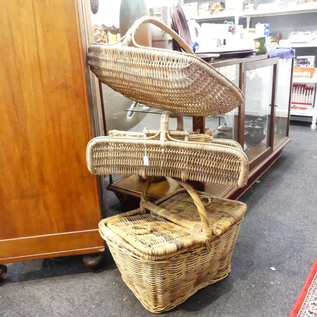 4 WOVEN CANE BASKETS Image 1++