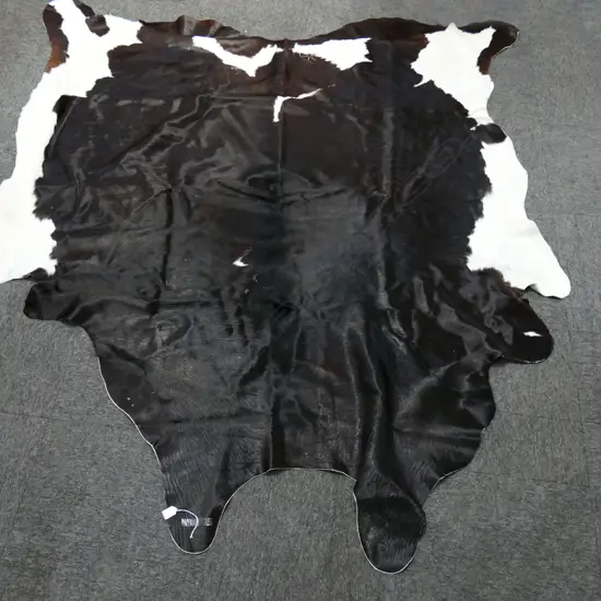 LG COWHIDE FLOOR RUG L.2340 x 2000mm