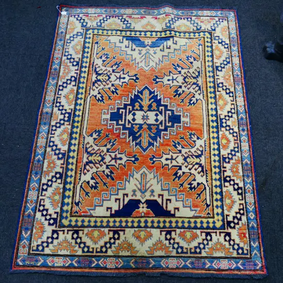 HAND KNOTTED WOOL PILE RUG 1700x1250mm