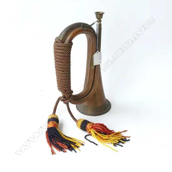 OLD MILITARY STYLE BRASS BUGLE 
