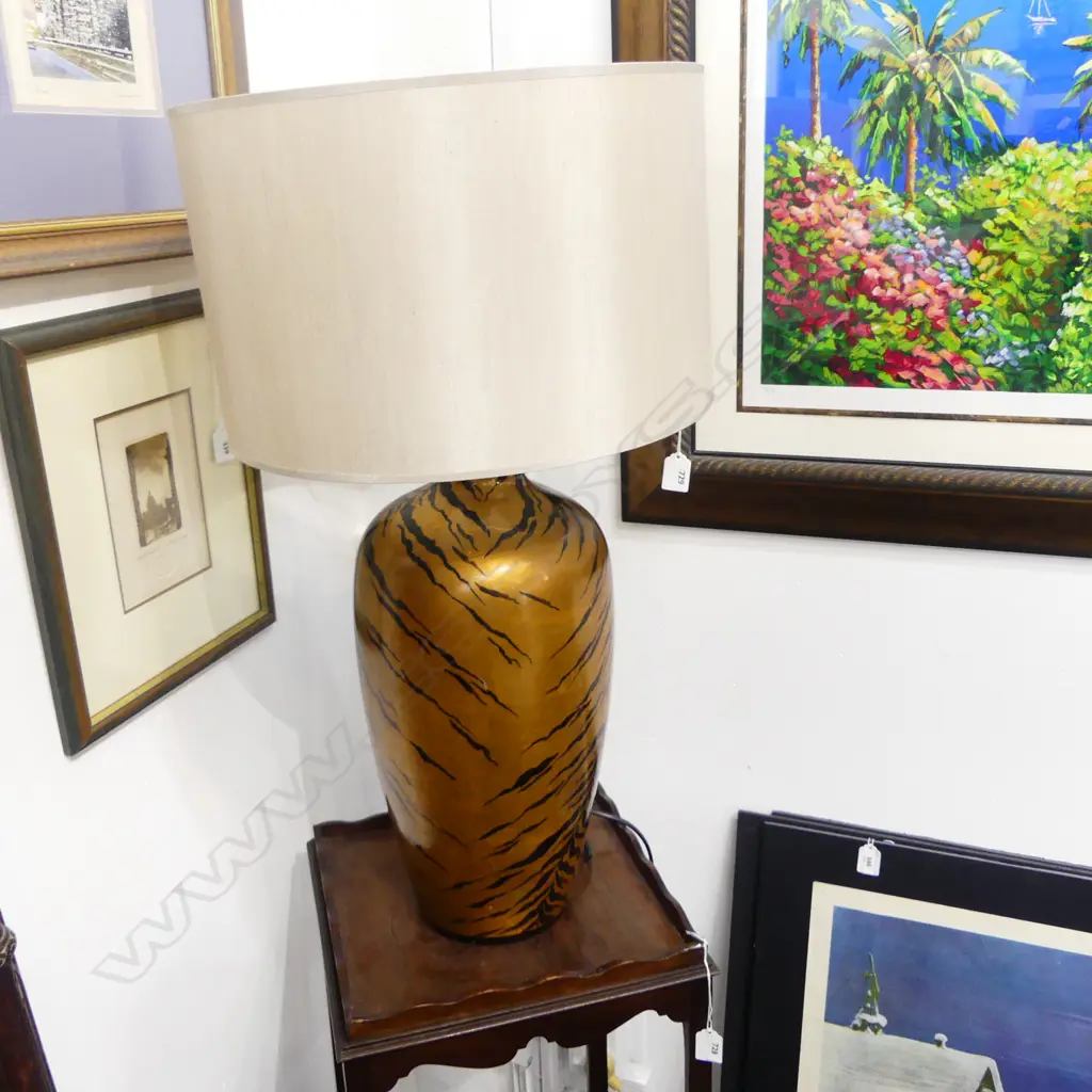 GOLD TABLE LAMP H.760mm Image 1++