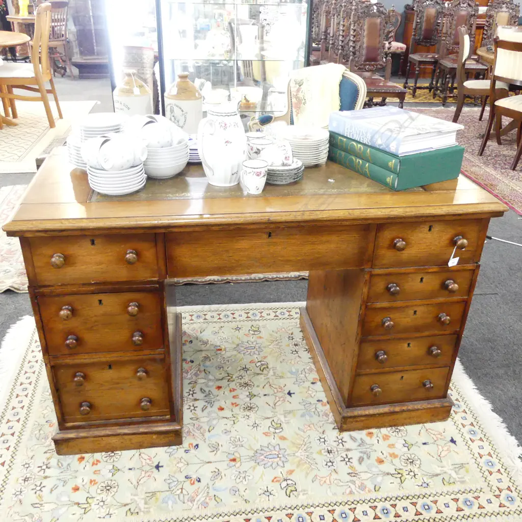 VICTORIAN DOUBLE PEDESTAL DESK, SMALL PROPORTION 1215x605x740mm Image 1++