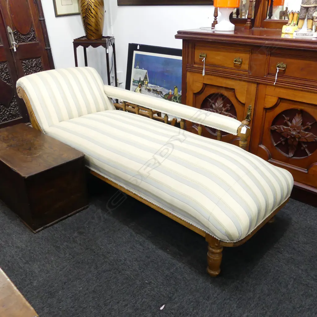 EDWARDIAN CHAISE LOUNGE, STRIPED UPHOLSTERY 1750x600x670mm Image 1++