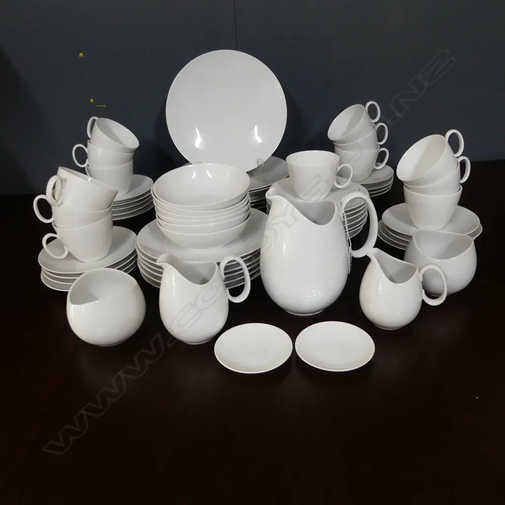 WHITE THOMAS DINNER SET Image 1++
