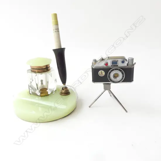 ART DECO GLASS INKSTAND DIA100MM & NOVELTY CIG LIGHTER AS CAMERA ON STAND H80MM + Reid Rubber pen as cigarette