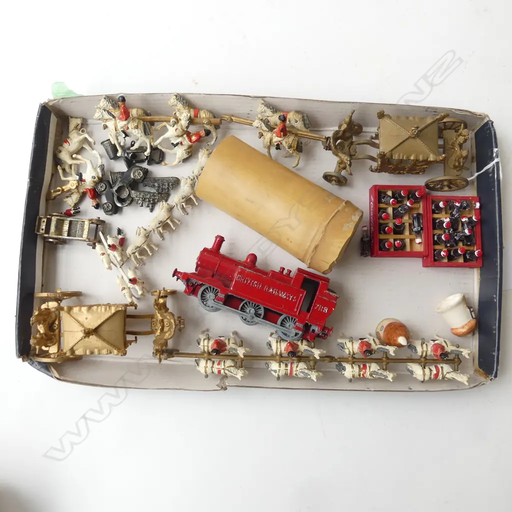 TRAY OF VINTAGE CORONATION COACHES MONOPOLY PCS ETC Image 1++