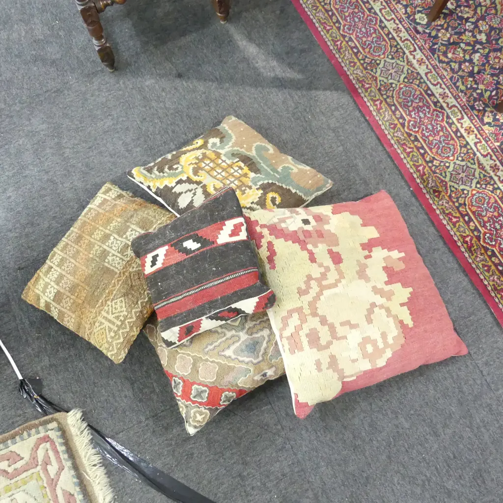 5 KELIM CUSHIONS 500x500mm Image 1++