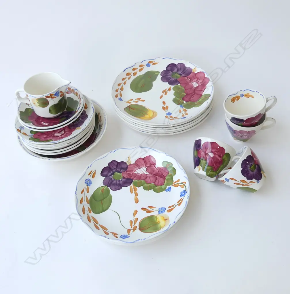 FLEURETTE PART DINNER SERVICE (chips) Image 1++