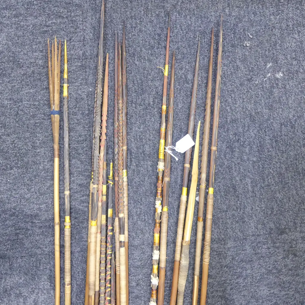ASST TRIBAL WOODEN SPEARS L.1200mm Image 1++