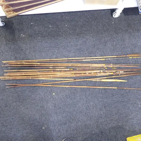 ASST TRIBAL WOODEN SPEARS L.1200mm