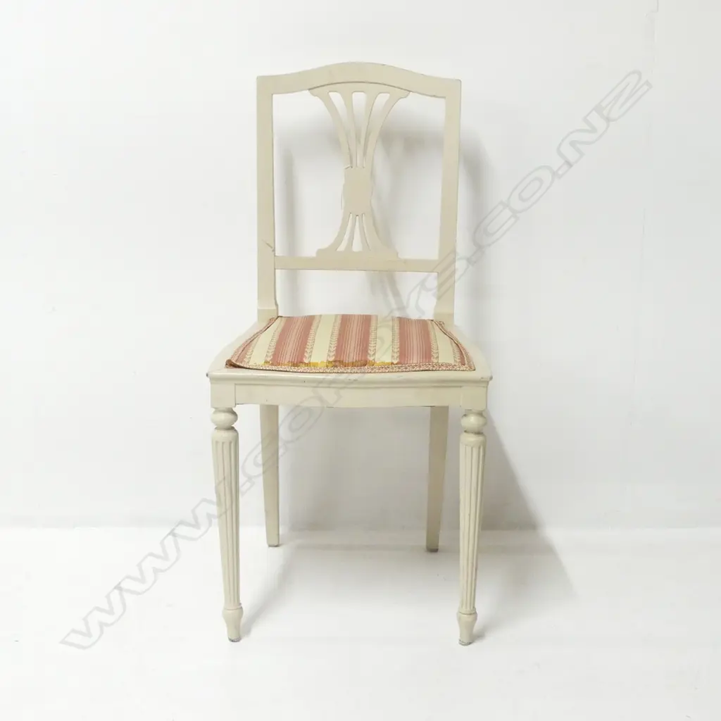 WHITE PAINTED FRENCH STYLE DINING CHAIR Image 1++