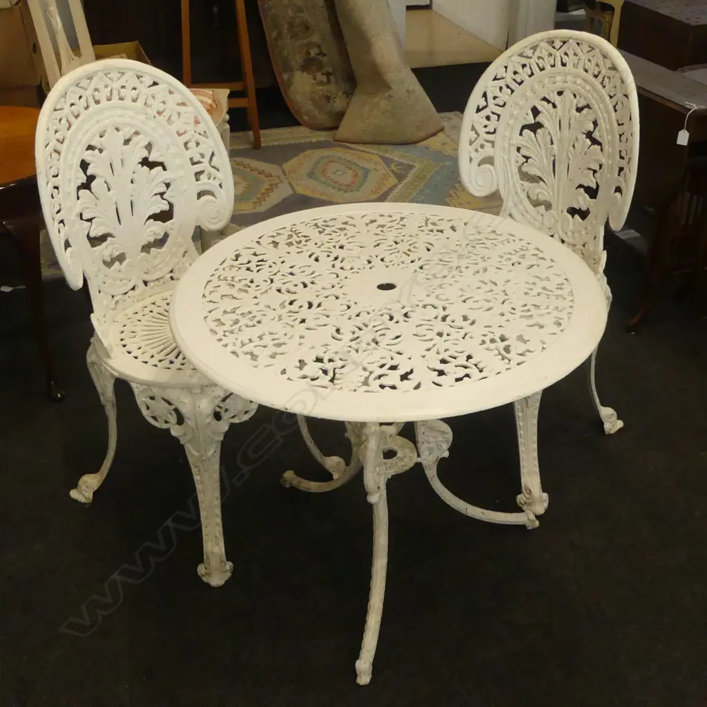 3 PCE WHITE METAL PATIO SET; TABLE & PR CHAIRS Image 1++