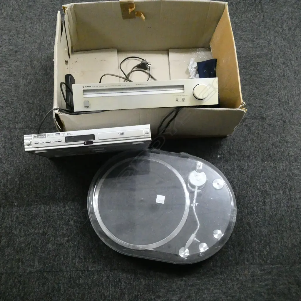 D.S.E TURNTABLE(NEEDS BELT),DVD PLAYER AND YAMAHA TUNER Image 1++
