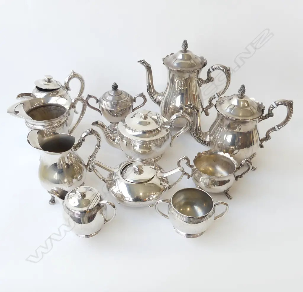 ASS SILVER PLATED TEAPOTS, COFFEE POTS, WATER JUGS – WALKER & HALL etc Image 1++