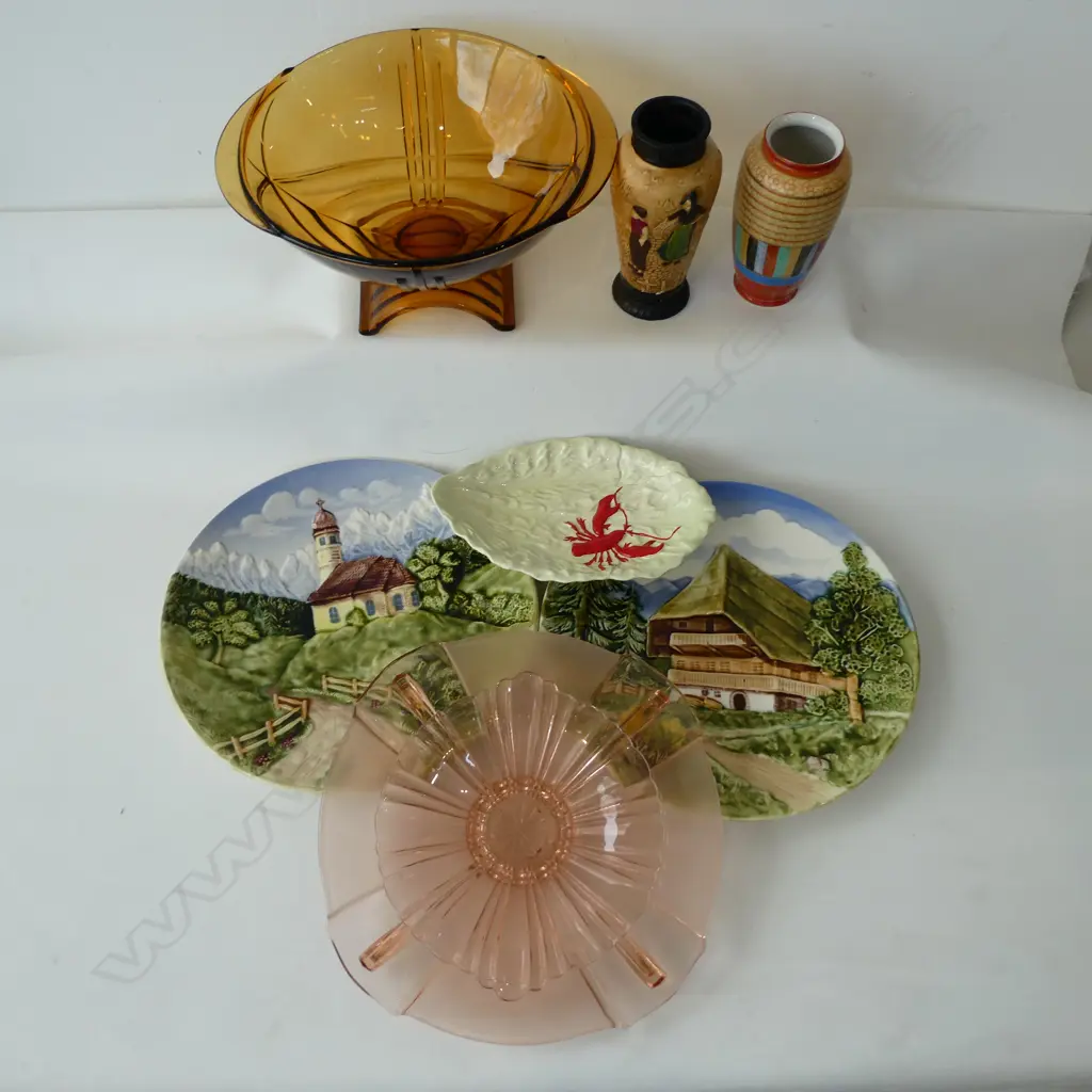COLLECTION OF DECO GLASS PLATES & LG BOWL, GERMAN MAJOLICA  WALL PLATES ETC Image 1++