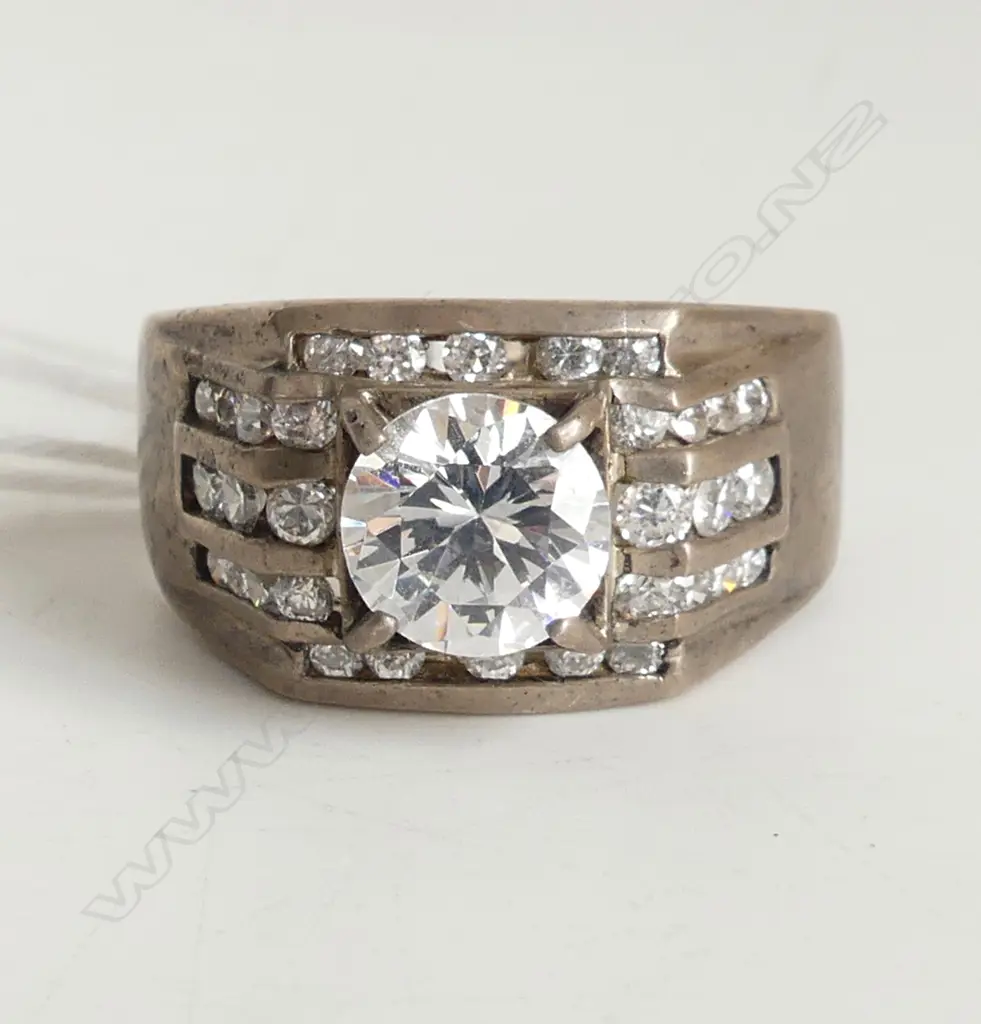 S/SILVER GENTS RING size    Z +1 ? Image 1++