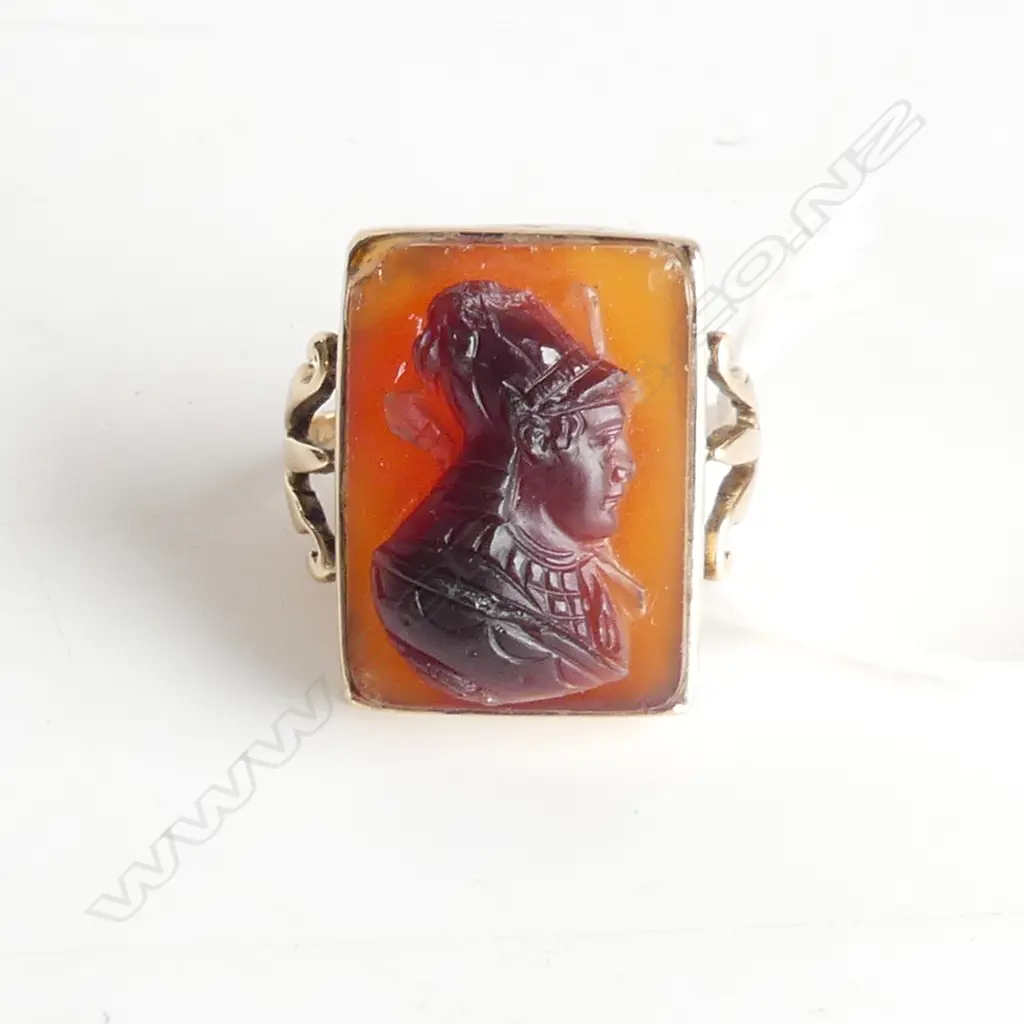14ct ANTIQUE HARDSTONE CAMEO RING, 6.1gm, SIZE L 1/2 Image 1++