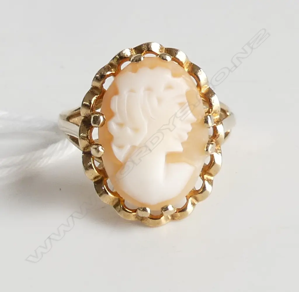 9ct CAMEO SET RING, BIRM 1978, 3.3gm, SIZE I Image 1++