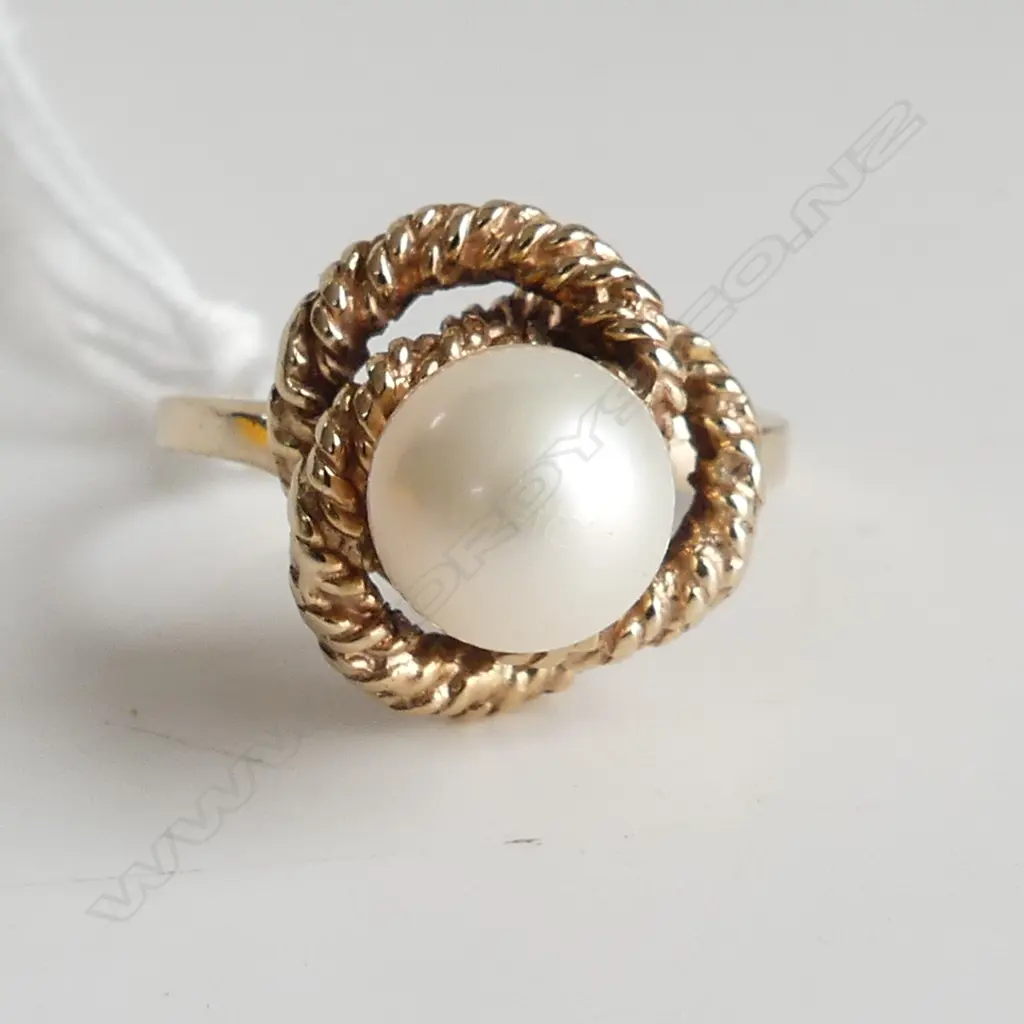 9CT PEARL RING 5.0 SIZE O Image 1++