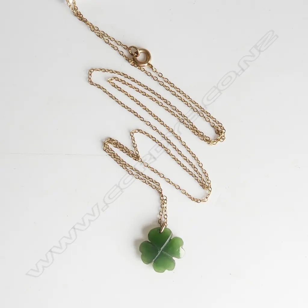 GREENSTONE SHAMROCK ON 14ct GOLD FINE CHAIN NECKLACE 2.0 GR Image 1++