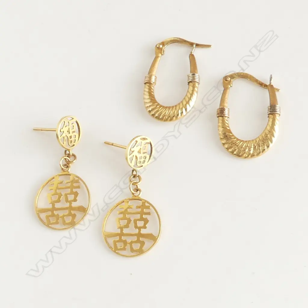 2 PRS 18CT GOLD EARINGS 4GRMS Image 1++
