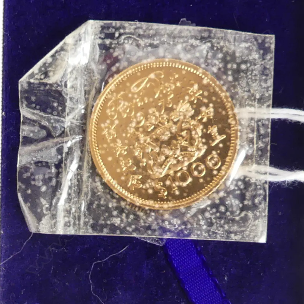 Royal Visit 1975 $1000 Hong Kong 22ct GOLD PROOF COIN 15.97gm. Cased Image 1++