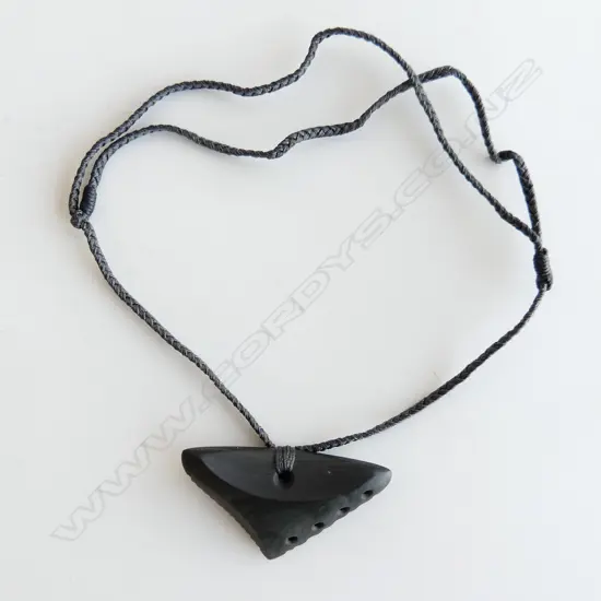 ROSS McCABE carved pounamu (gem obsidian mata)  rei niho tapu (sacred whale tooth) pendant with certificate 2017. L 70m