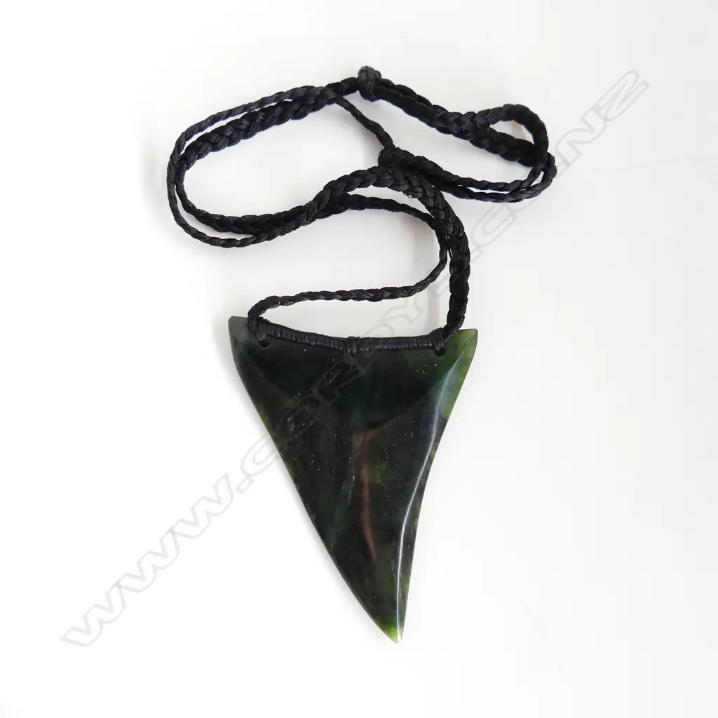 TE KAHA carved large pounamu (gem kahotea) niho mango (shark tooth) pendant with certificate 2018. L 115mm Image 1++