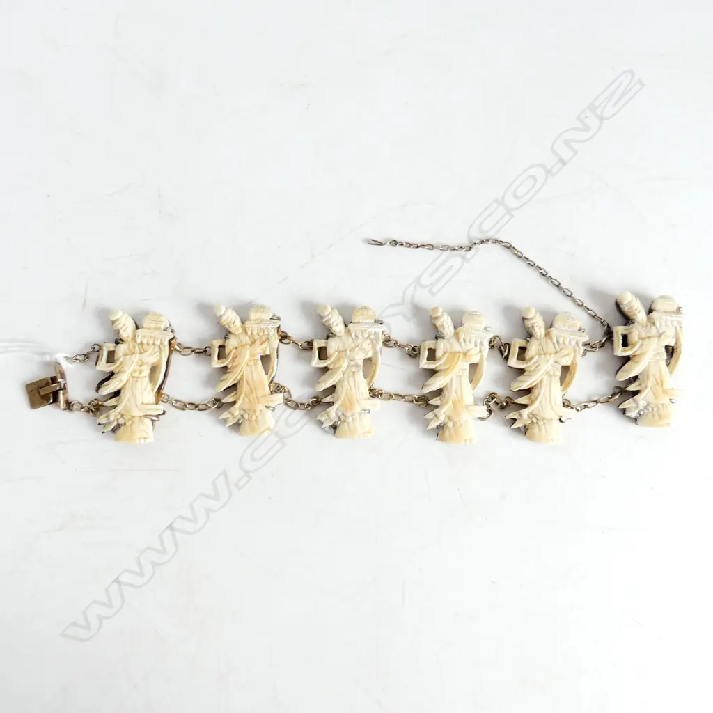ORIENTAL SILVER & CARVED BONE BRACELET (1 LINK BROKEN) Image 1++