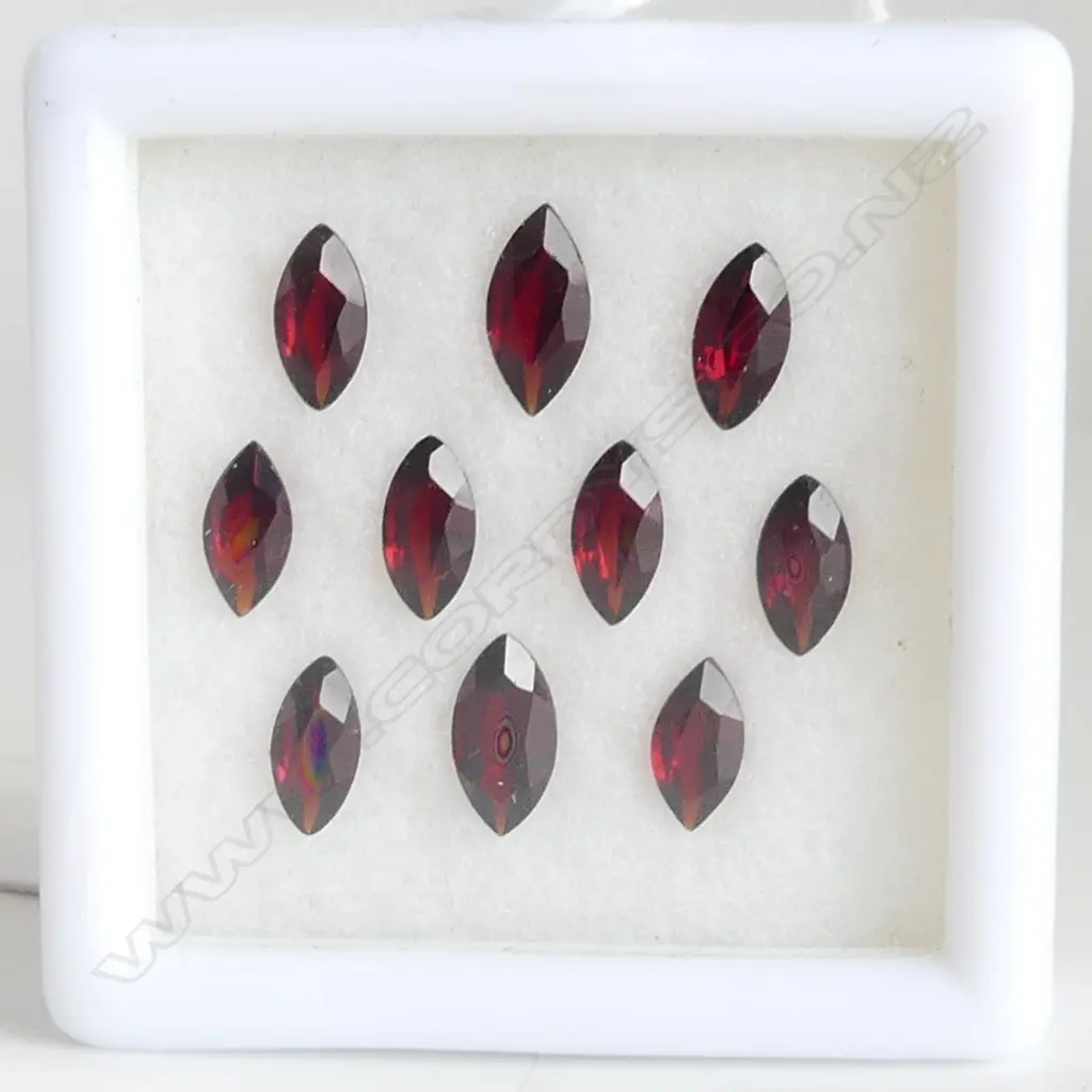 GARNET MARQUISE 8X4 & 7X3.5 MM  10 =4.45CT Image 1++
