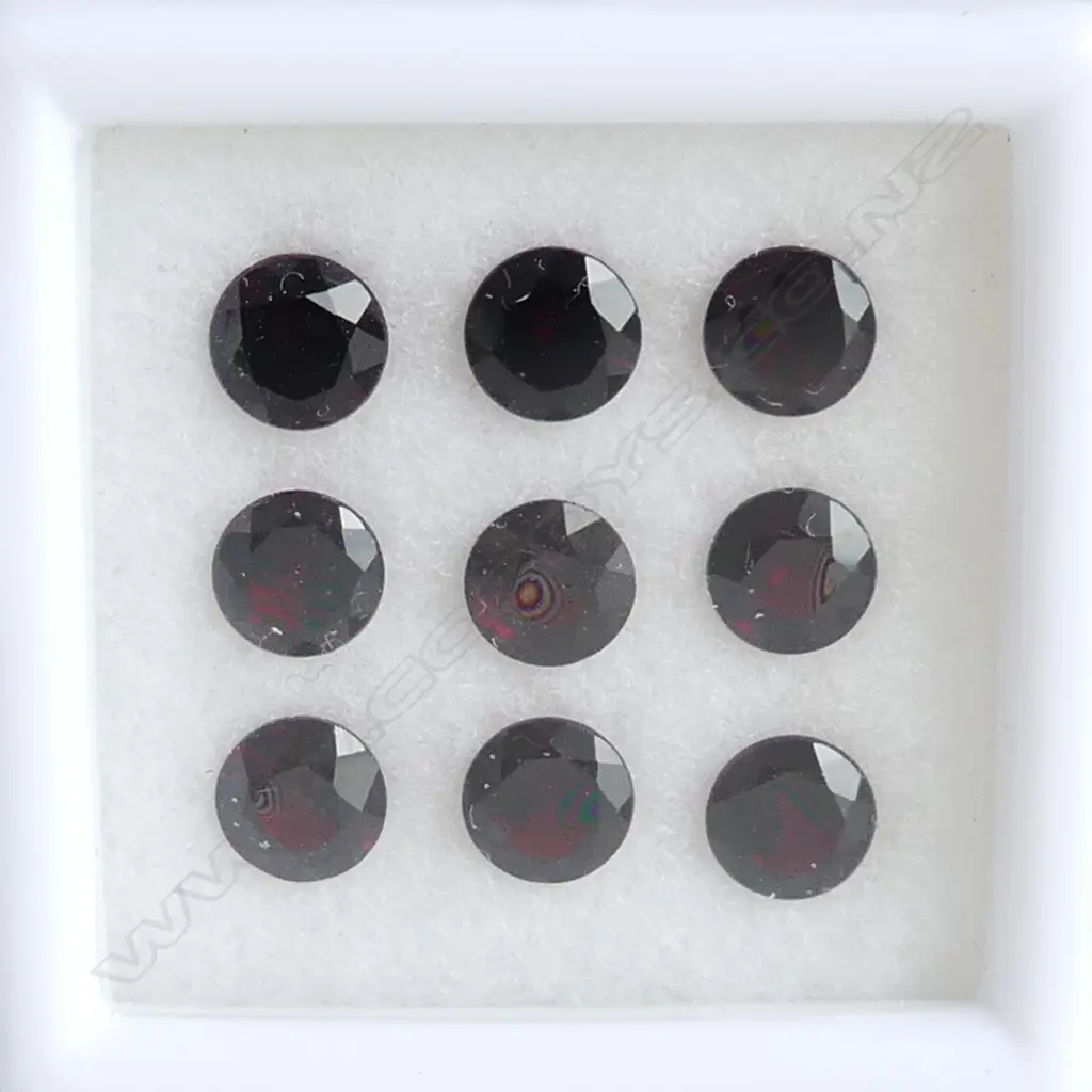 GARNET ROUND 6 MM  9 = 8.26CT Image 1++