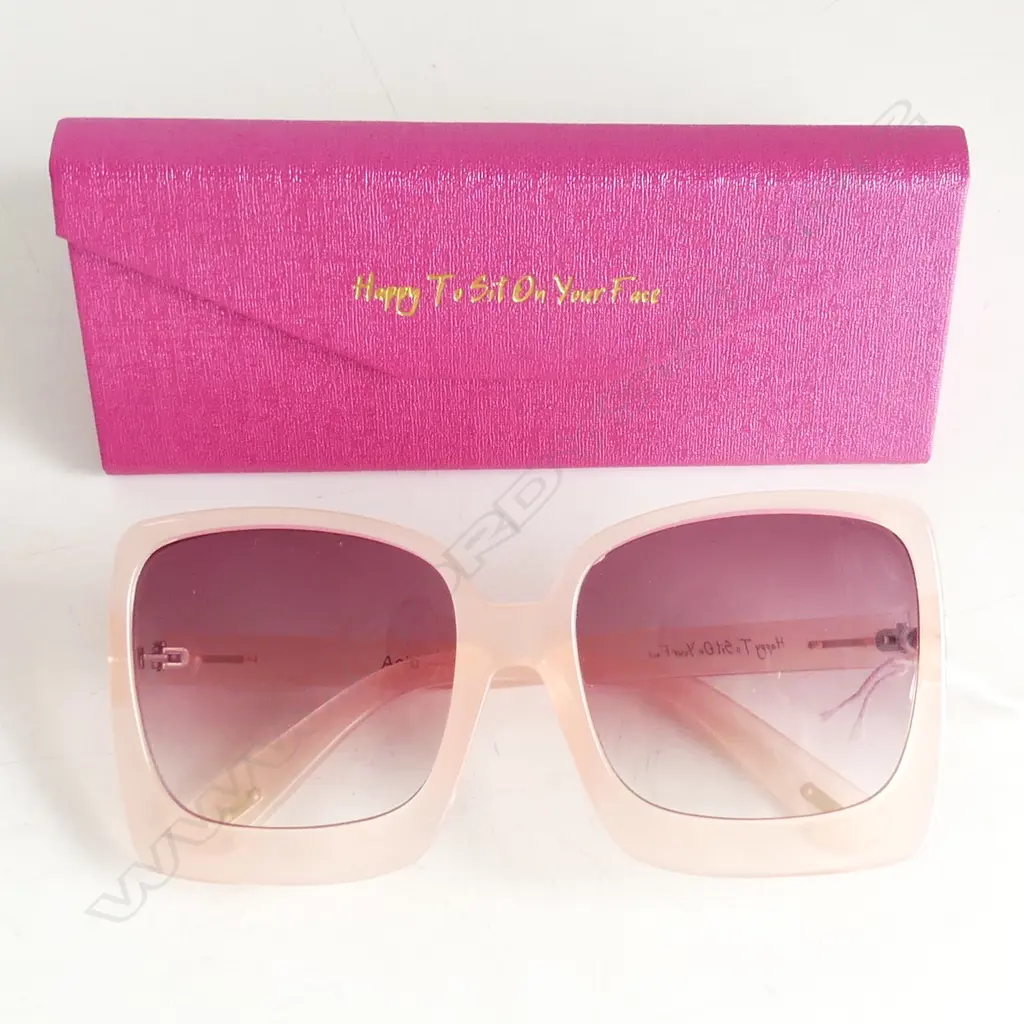 PR PINK 'HAPPY TO SIT ON YOUR FACE' 'ACID' SUNGLASSES + CASE Image 1++