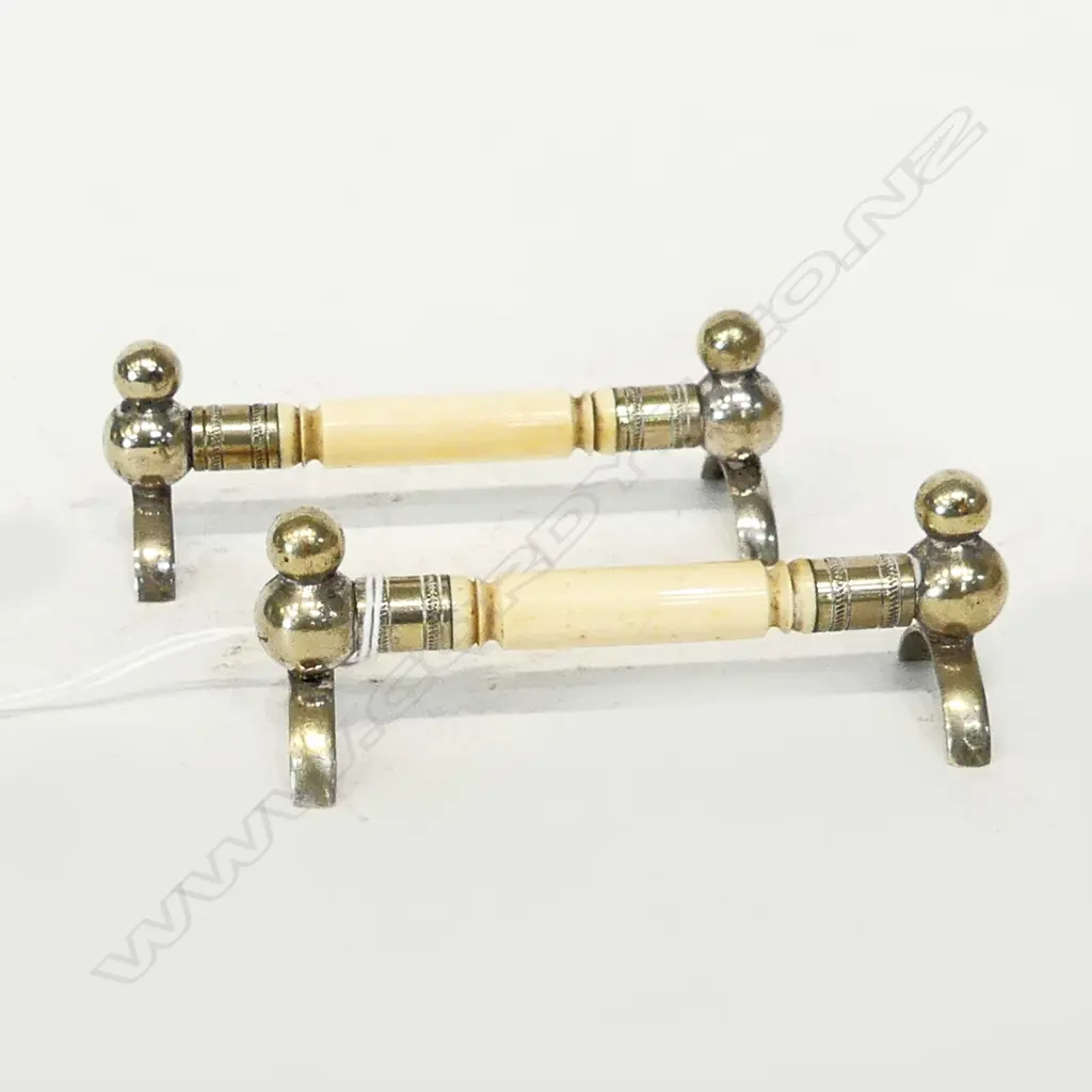 PAIR OF VICTORIAN IVORY & SILVER-PLATED KNIFE RESTS, L.100mm Image 1++