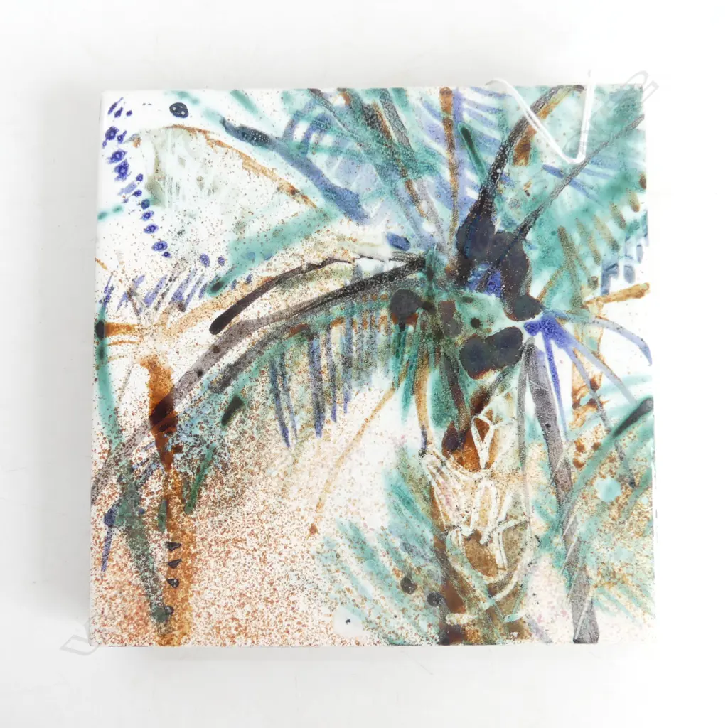 JOHN PAPAS 'LONE PALM' EARTHENWARE TILE 155x155mm Image 1++