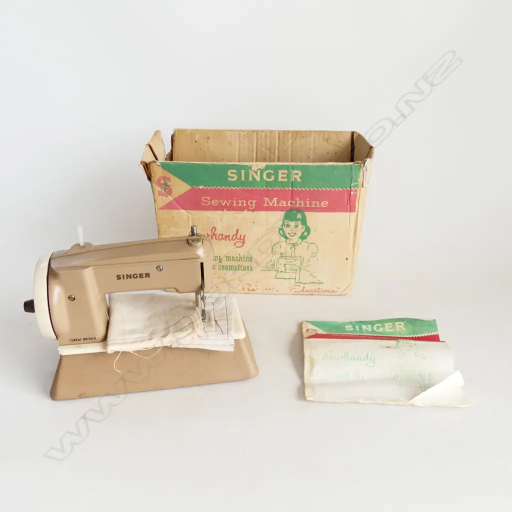 SINGER 'SEWHANDY' MINIATURE SEWING MACHINE, IN ORIG. BOX Image 1++