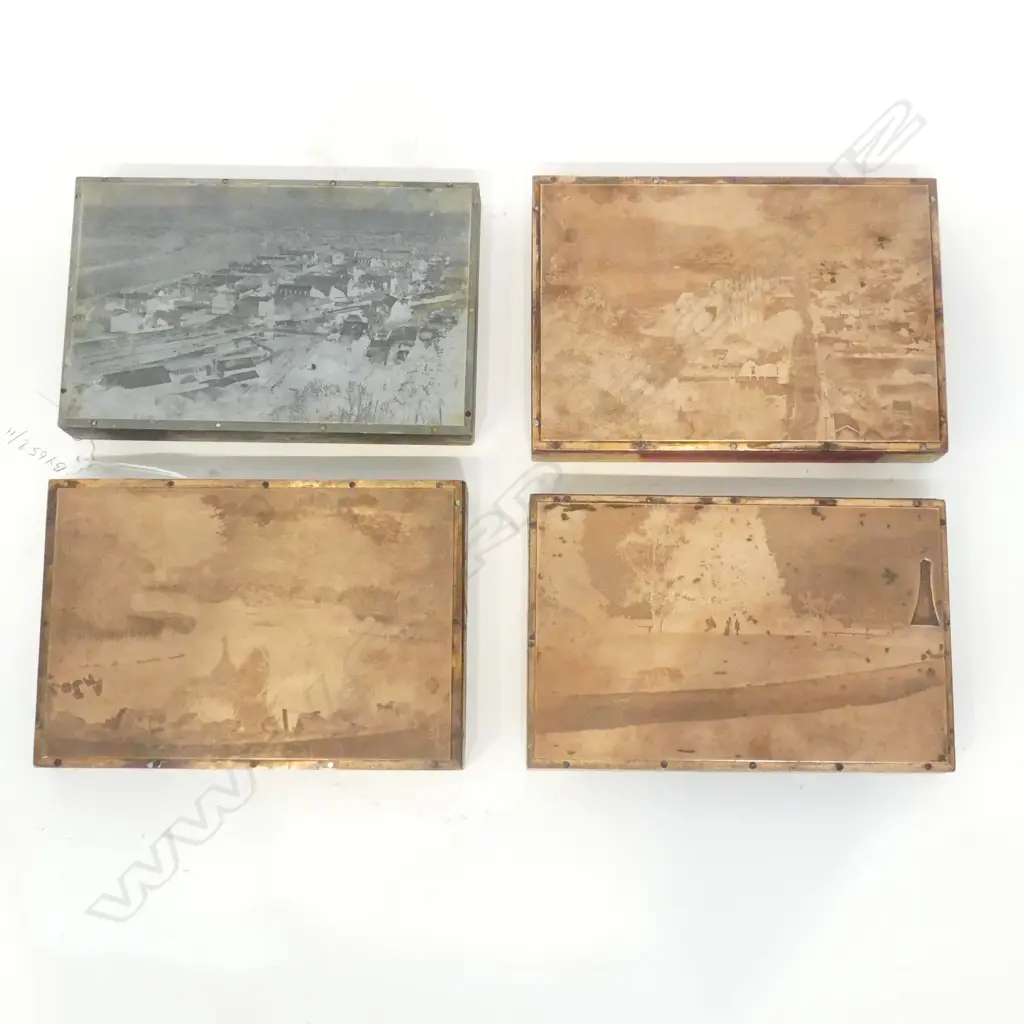 OLD NZ SOUTH ISLAND TOWNS COPPER PRINTERS PLATES – AKAROA, GREYMOUTH, CHRISTCHURCH ETC WOODEN MOUNTED, (ONE METAL), L.16 Image 1++